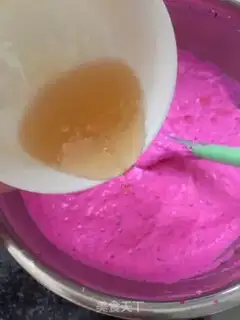 Make Flamingo mousse cake step 6