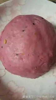 Make Spaghetti rolls step 1