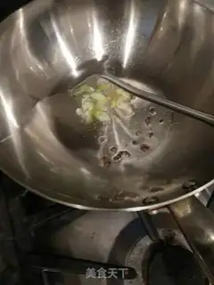 Make Tastes like crab mushrooms and fried meat step 2