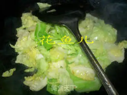Make The beanfish fried cabbage step 4