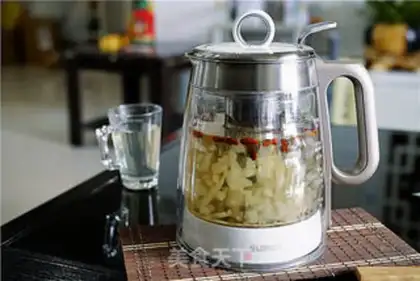 Make Pear tea step 6