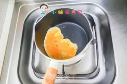 Make Corn paste fried egg rice step 4