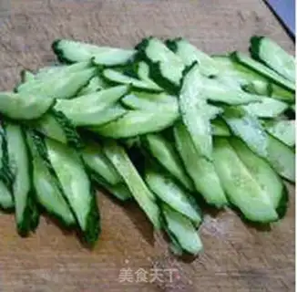 Make A cucumber with a pig