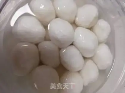 Make Goose blood melon fishball soup step 1