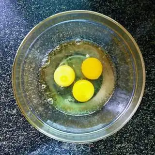 Make Egg bun step 2