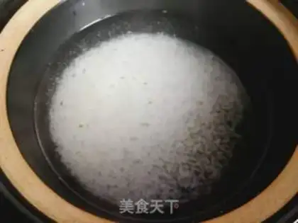 Make Cinnamon date porridge step 1