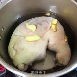 Make Spicy pig belly step 1