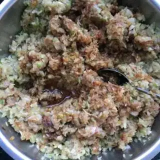 Make Roach pork dumplings step 5