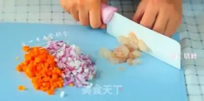 Make Shrimp pumpkin egg rings step 3