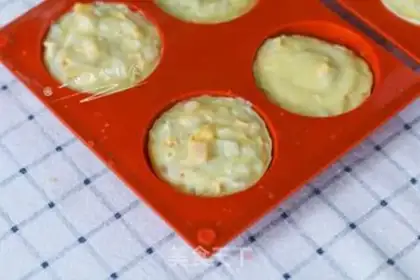 Make Shrimp pumpkin egg rings step 6