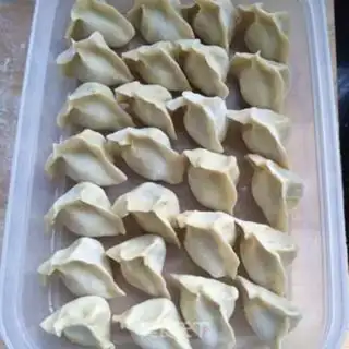 Make Roach pork dumplings step 8