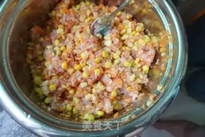 Make Meat corn carrot dumplings step 4