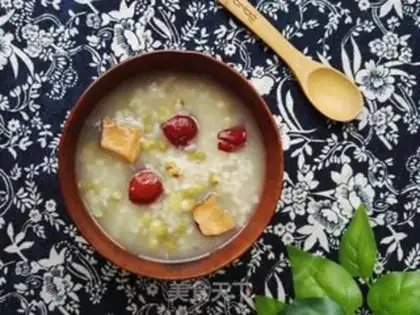 Make Green bean date congee step 4