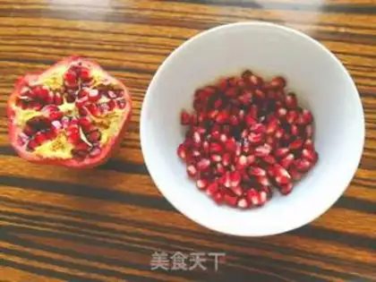 Make Red pomegranate roast chicken step 1