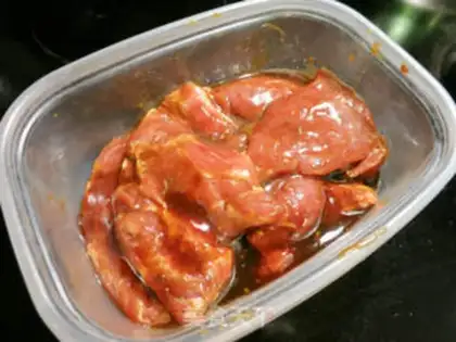Make The classic Cantonese fork step 1