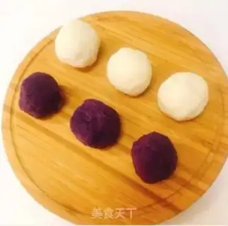 Make A simple moon cake step 0