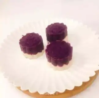 Make A simple moon cake step 2