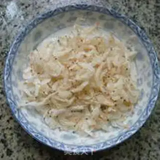 Make Shrimp-skin chicken step 1