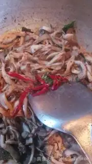 Make Mushroom shrimp sauce step 6