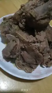 Make Roach beef soup step 1