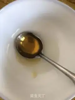 Make Sesame dates step 1