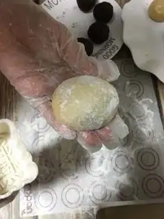 Make A wide moon cake step 6