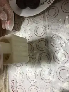 Make A wide moon cake step 8