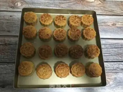 Make A wide moon cake step 13