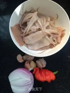 Make Soy sauce and squid step 0