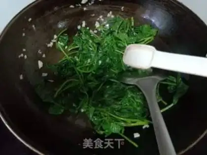 Make Garlic potatoes step 4