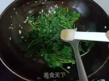 Make Garlic potatoes step 5