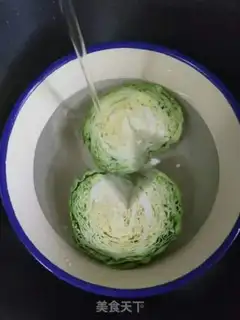 Make Sliced cabbage step 1