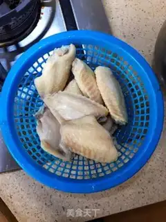 Make Red fried chicken step 0