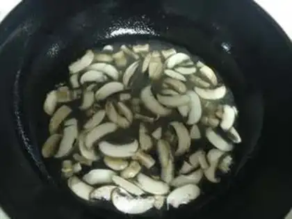 Make Mushroom skinny broth step 5
