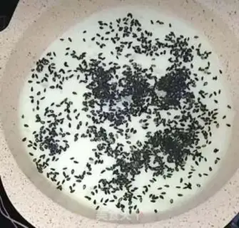 Make Black sesame cake step 4