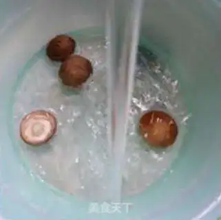 Make Mushroom fried cucumbers step 4