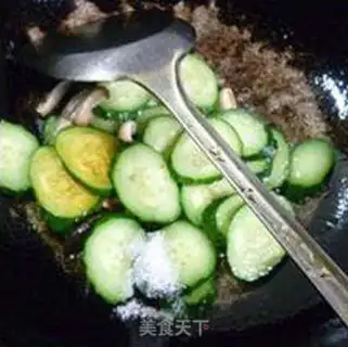 Make Mushroom fried cucumbers step 8