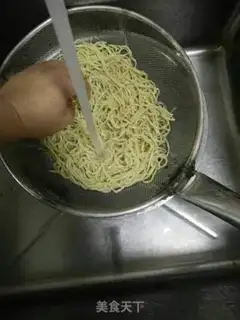 Make Tomato noodles step 1