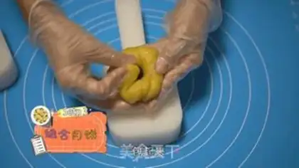 Make Ice mooncake step 5