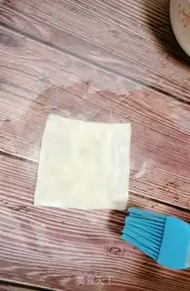 Make Banana yogurt pie step 3