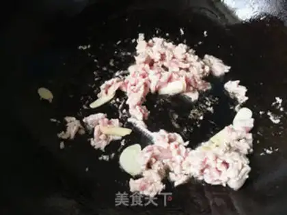 Make Pork fried white step 4