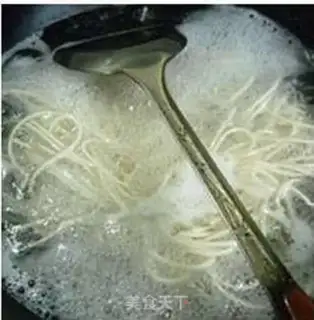Make Shrimp noodles step 5