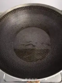 Make Tomato egg noodles step 1