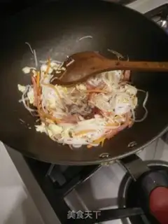 Make Delicious noodles step 6