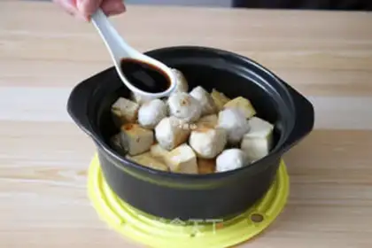 Make Meatball tofu pot step 6