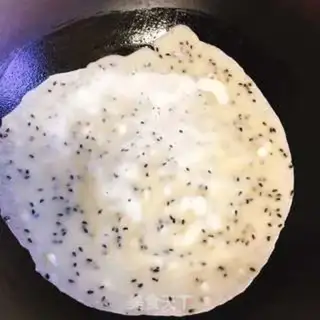 Make Beef sauce sesame burrito step 3