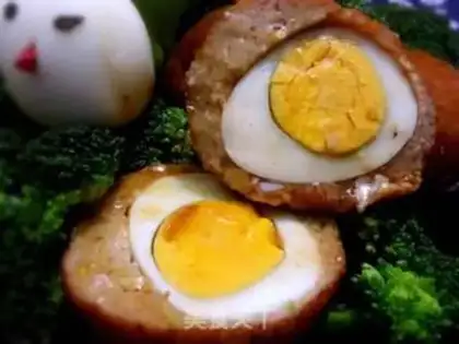 Make Eggballs step 2