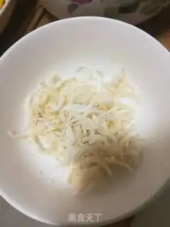 Make Silverfish fried eggs step 0