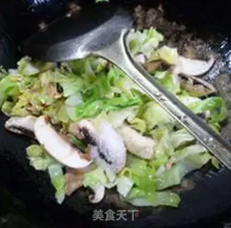 Make Fresh mushrooms and cabbage step 8