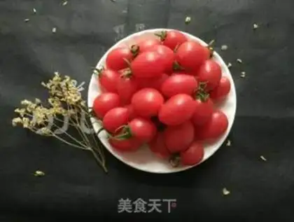 Make Tomato chop soup step 1